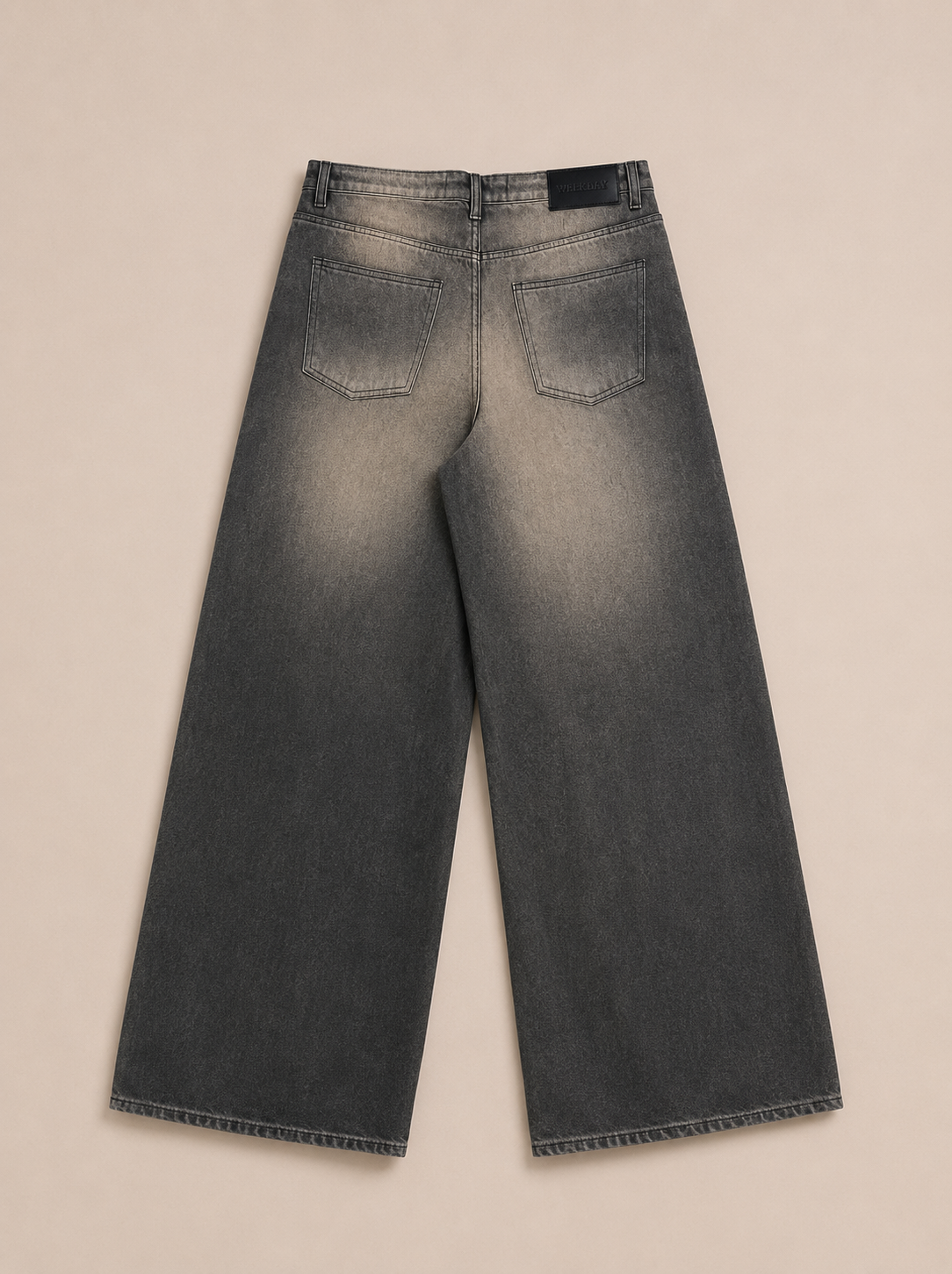 F009